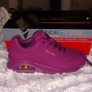 Skechers UNO NIB